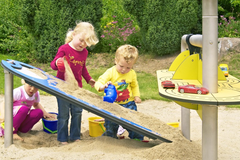 Inter-Play Spielplatzgeraete