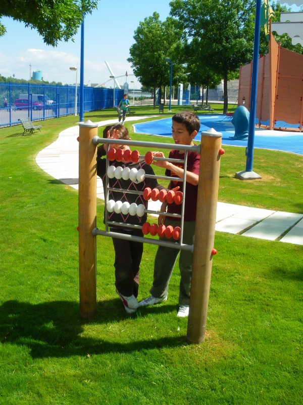 Inter-Play Spielplatzgeraete
