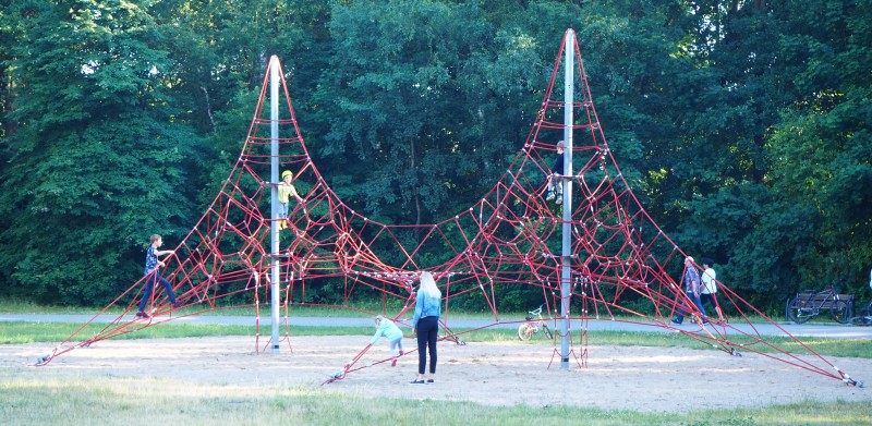 Inter-Play Spielplatzgeraete