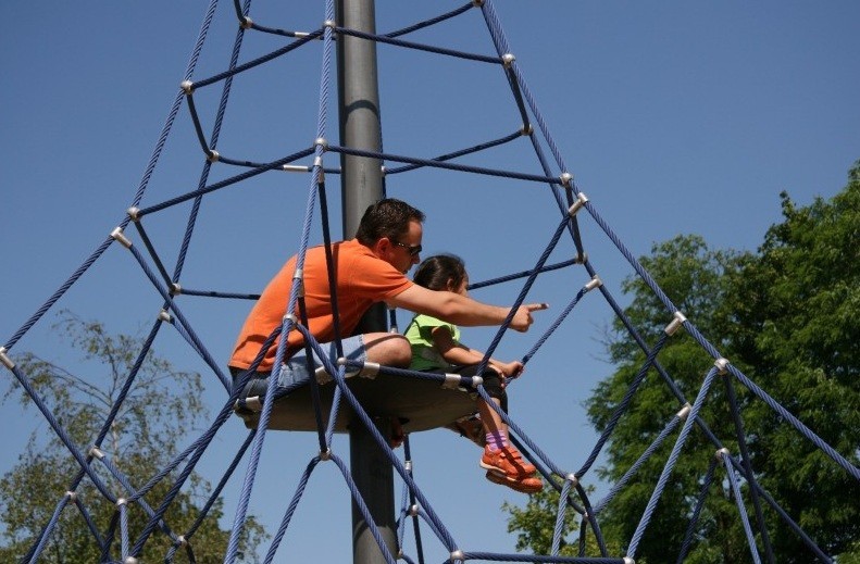 Inter-Play Spielplatzgeraete