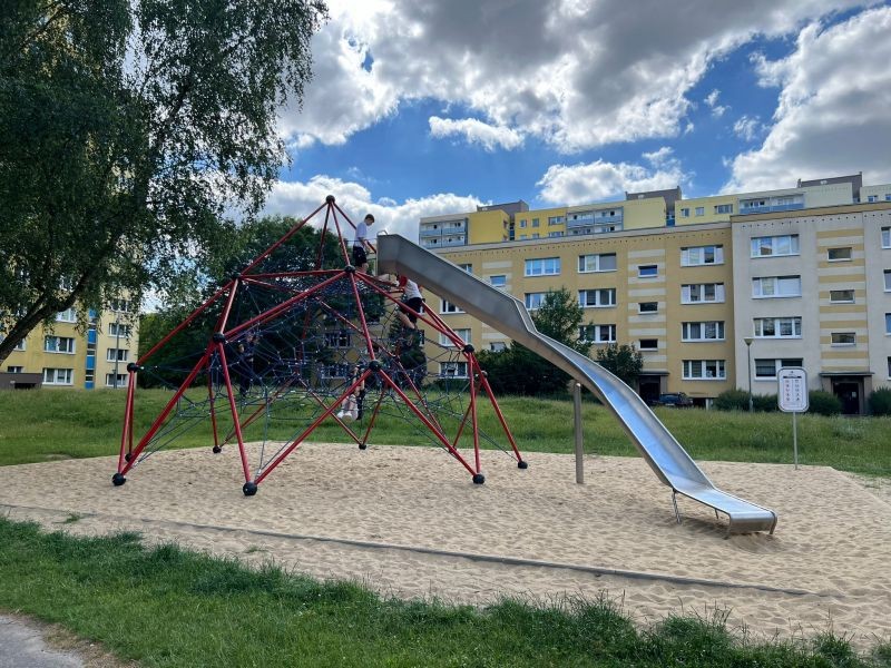 Inter-Play Spielplatzgeraete