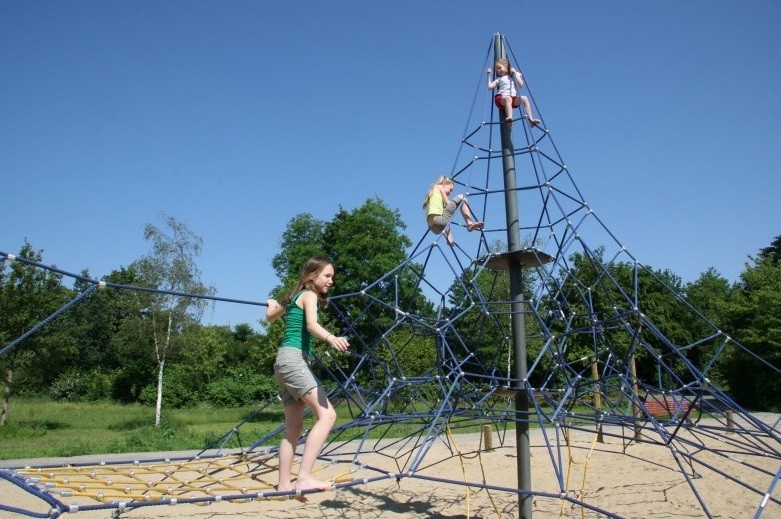 Inter-Play Spielplatzgeraete