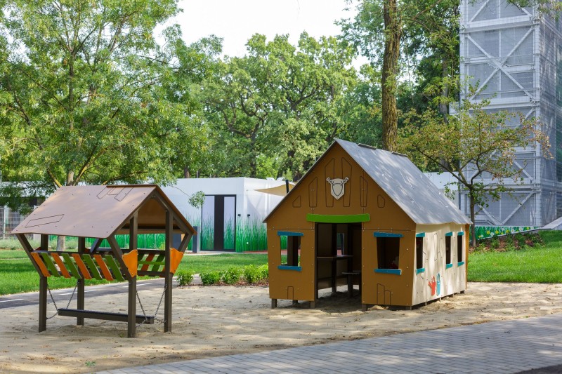 Inter-Play Spielplatzgeraete