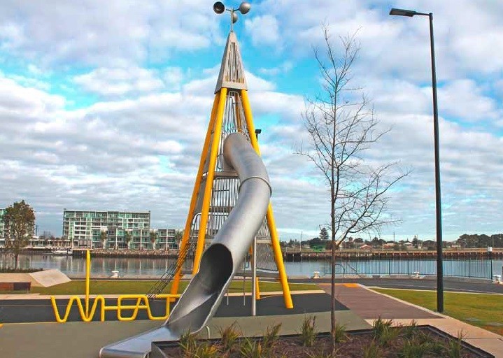 Inter-Play Spielplatzgeraete