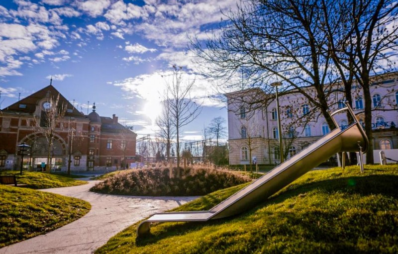 Inter-Play Spielplatzgeraete