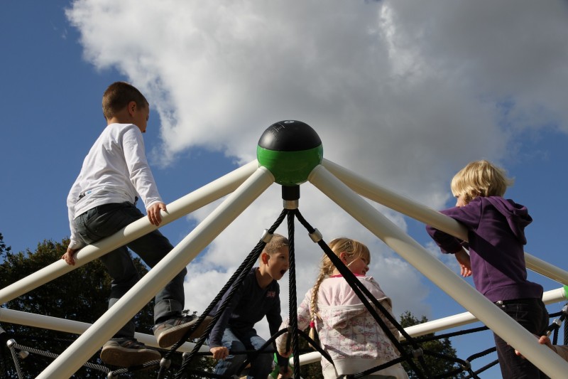 Inter-Play Spielplatzgeraete