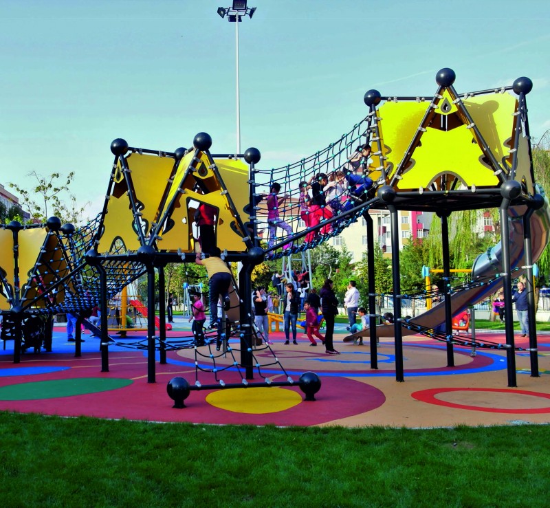 Inter-Play Spielplatzgeraete