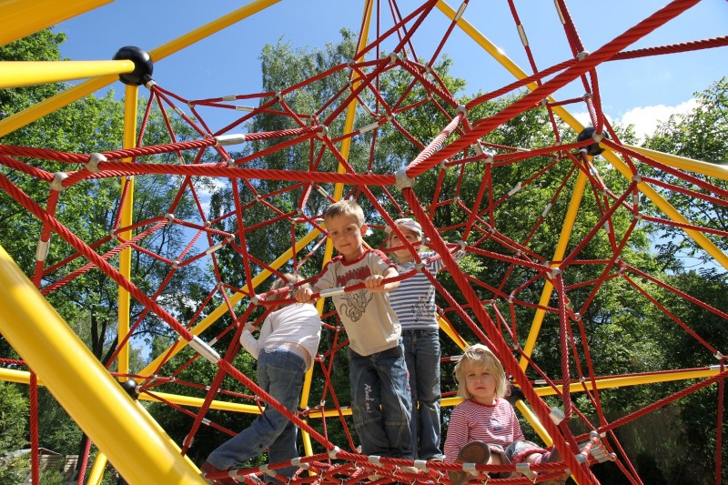 Inter-Play Spielplatzgeraete Products