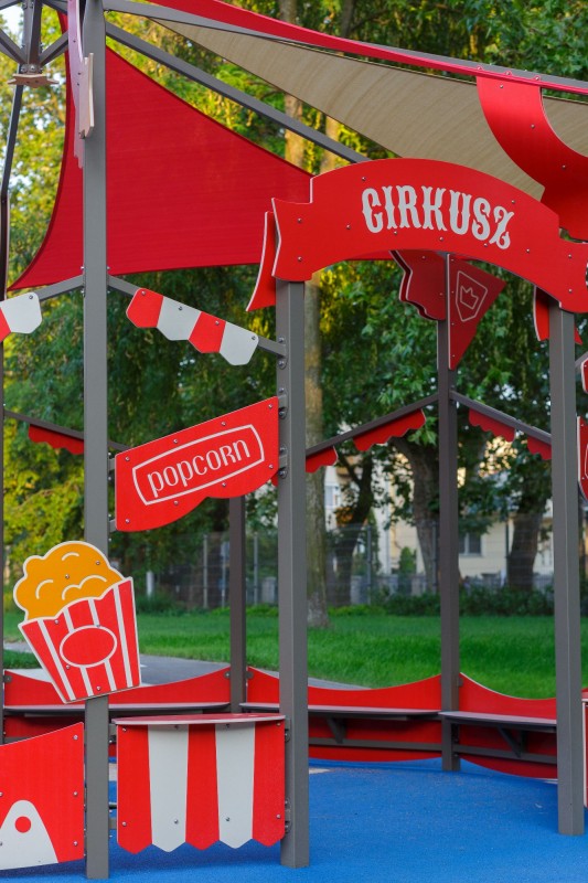 Inter-Play Spielplatzgeraete Products